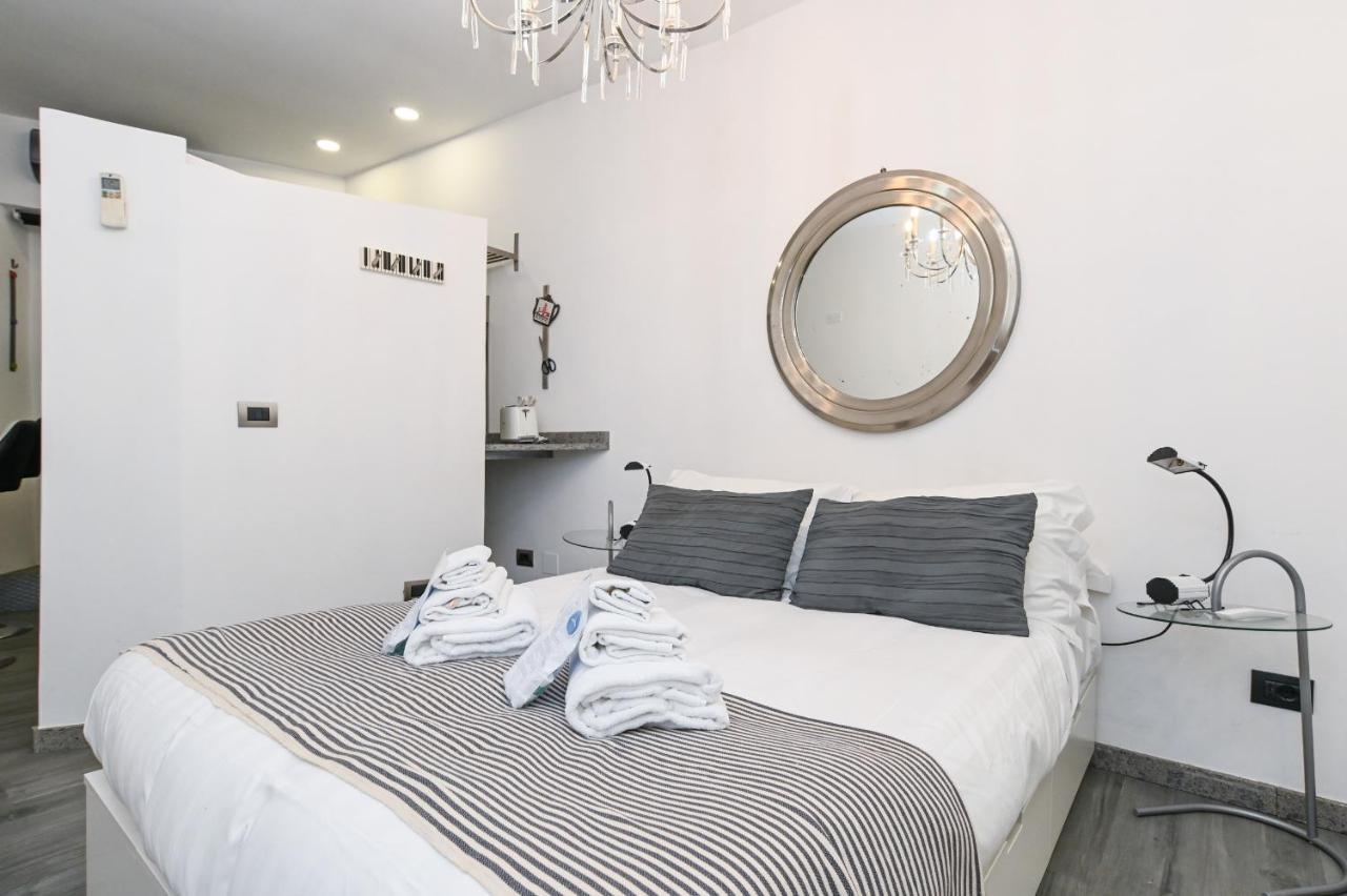 The Essential Trastevere Design Studio Rome Bagian luar foto