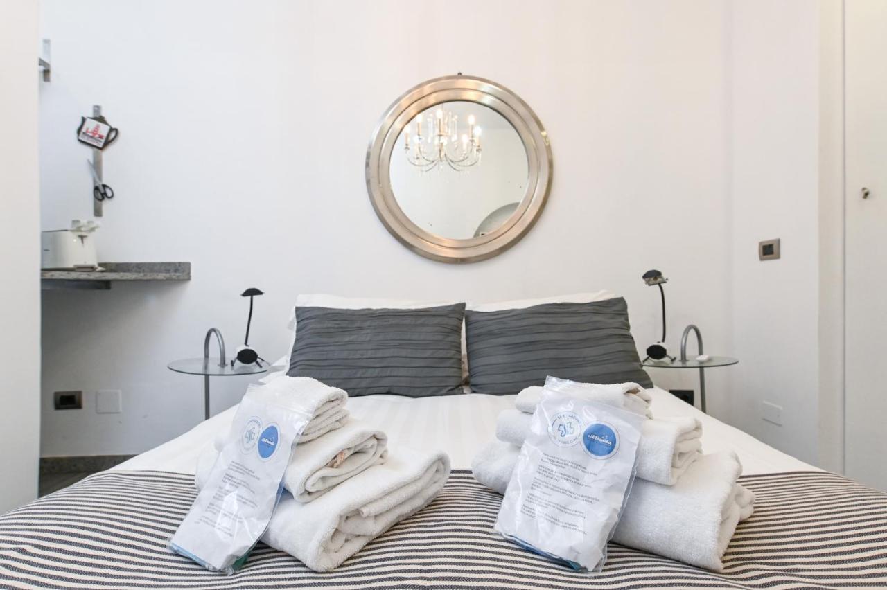 The Essential Trastevere Design Studio Rome Bagian luar foto